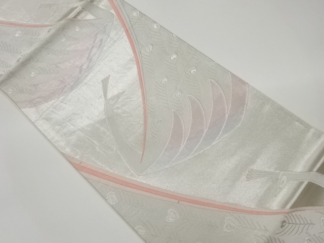 孔雀模様織出し袋帯